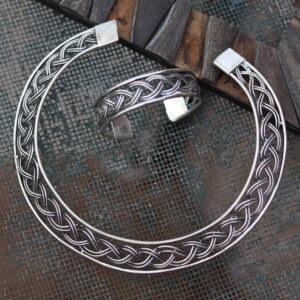 Kainaat Brass Collection