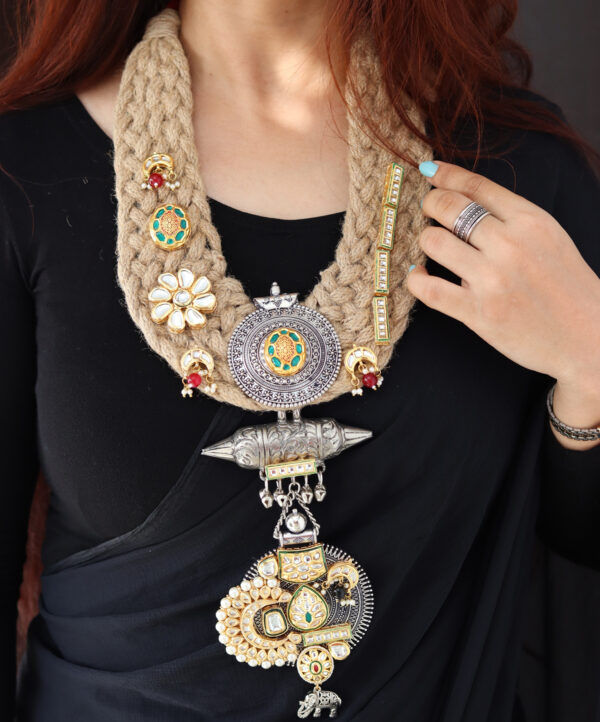 Kainaat Fusion Stye